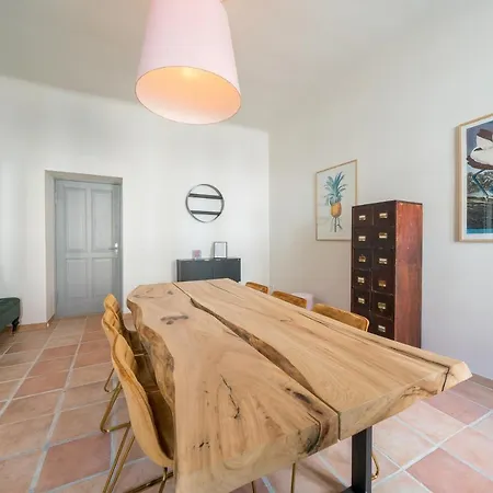 Design -innenstadt, Baeckerstr 8 *