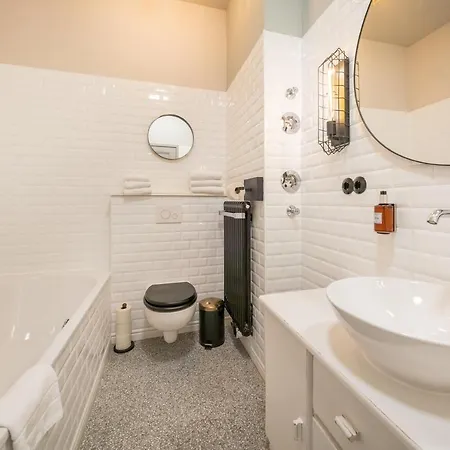 Design -innenstadt, Baeckerstr 8 * Postupim