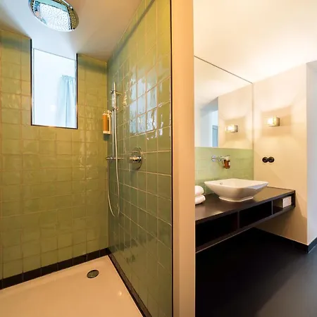 Design -innenstadt, Baeckerstr 8 *