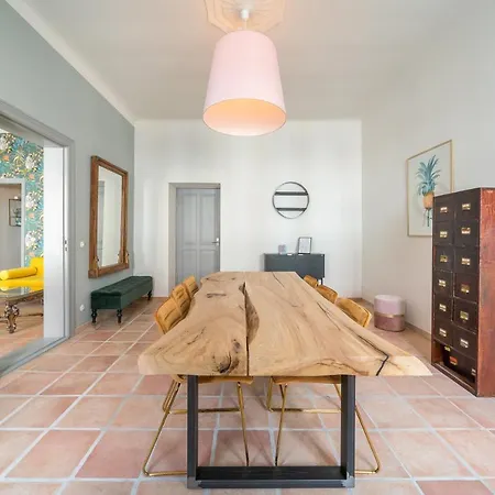 Design -innenstadt, Baeckerstr 8 *