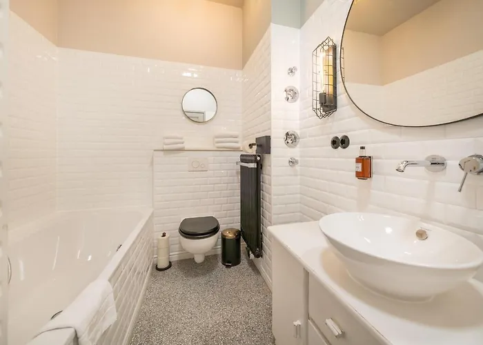 Design -innenstadt, Baeckerstr 8 * Potsdam