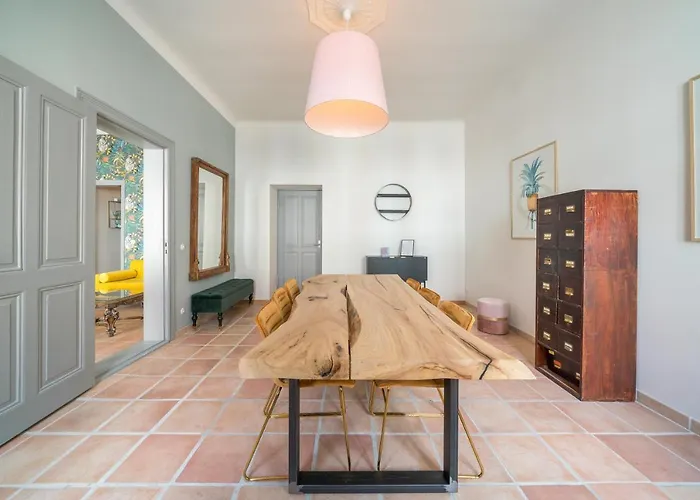 Design -innenstadt, Baeckerstr 8 *